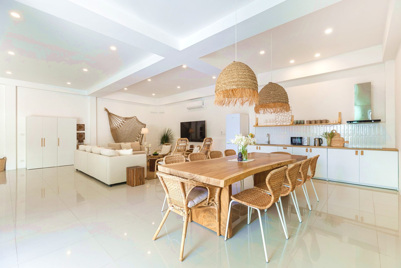Dining table and the open kitchen