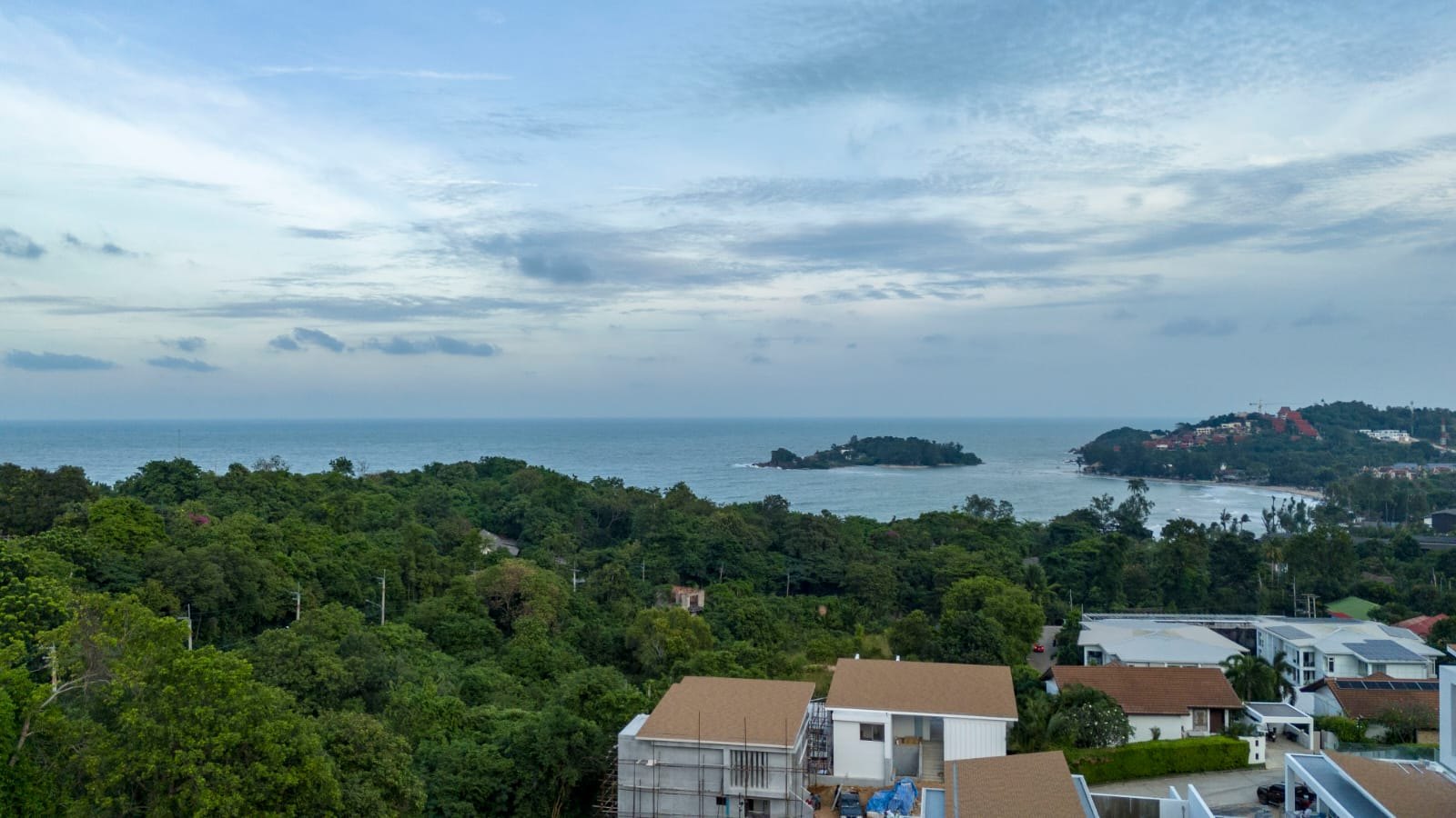 The view east over Choeng Mon from the hillside