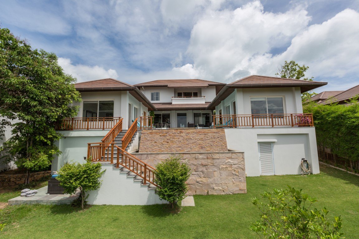 The villa from the garden, steps up to the entrance