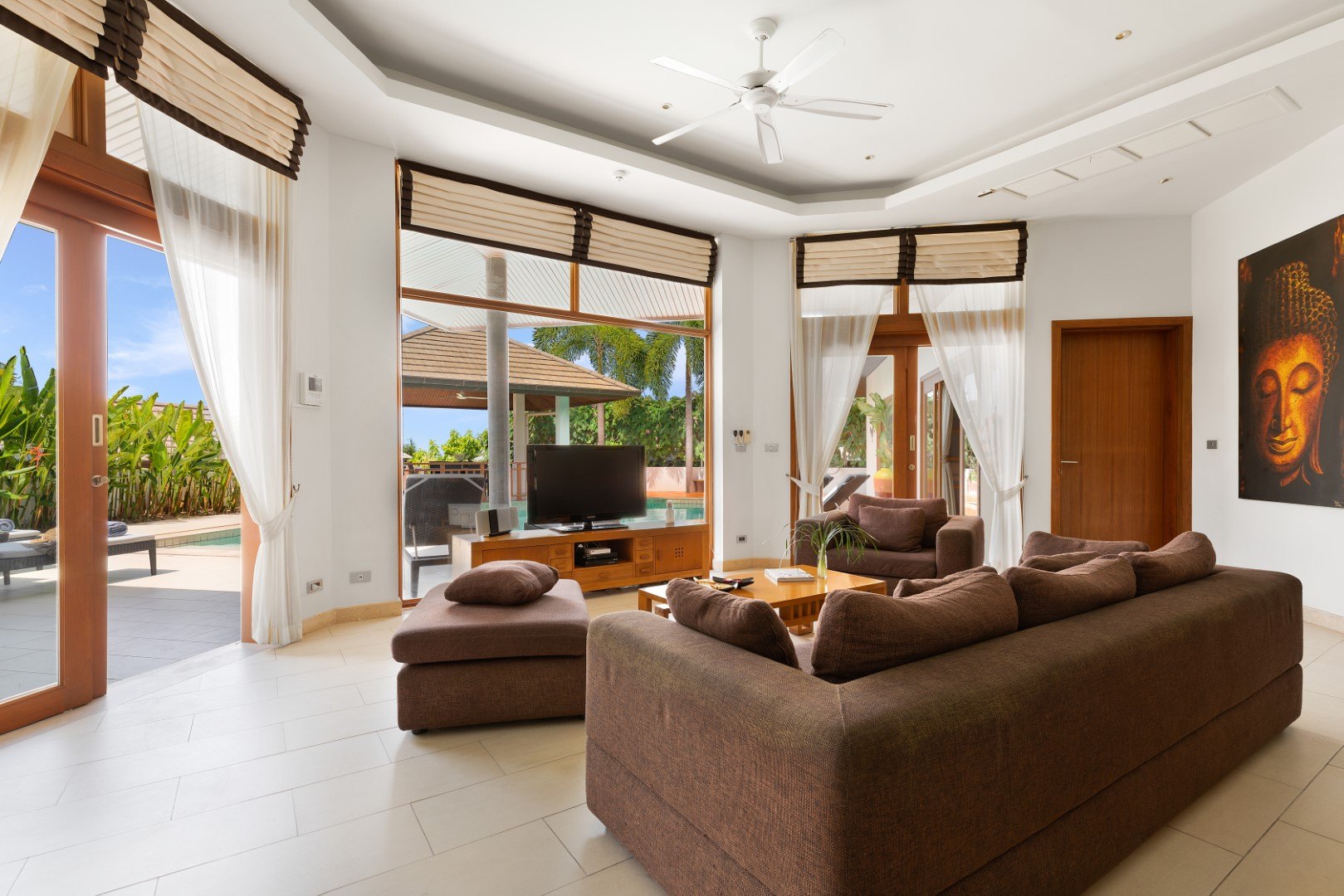 The lounge, open to the terrace on two sides