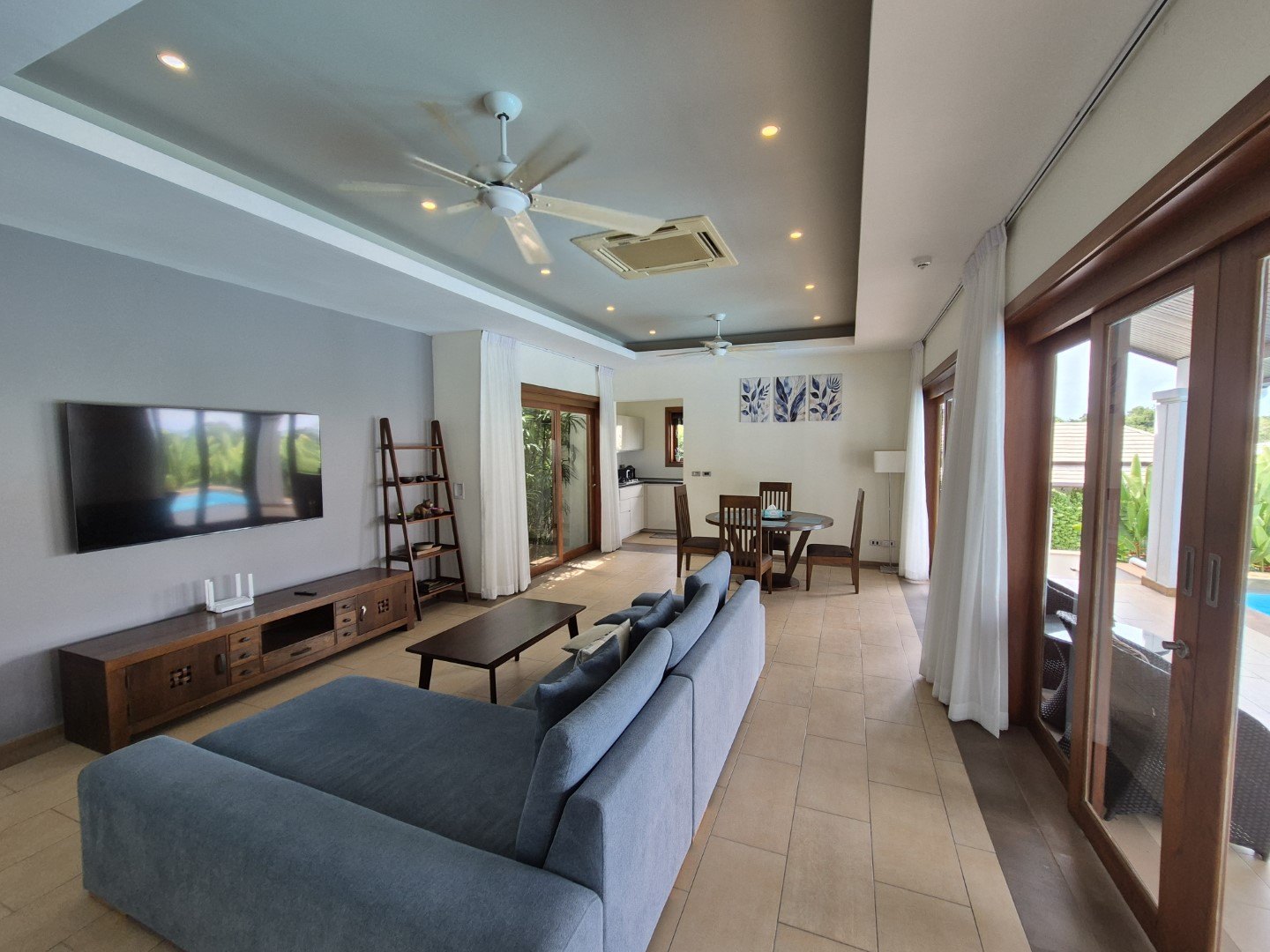 The lounge with the television wall