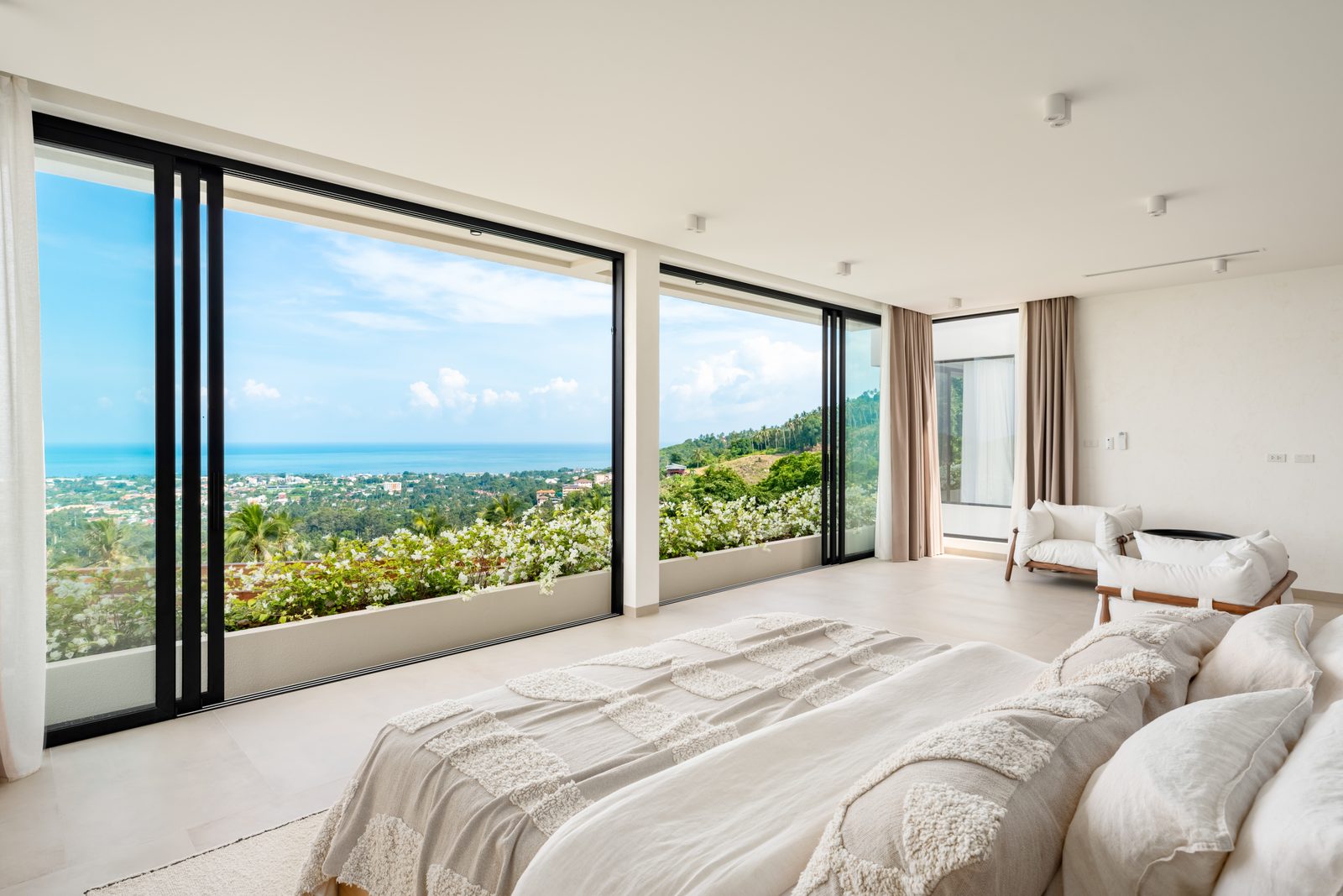 Bedroom with a sea view